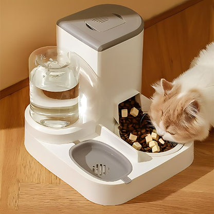 Gamelle automatique chat ergonogam marron avec chat qui sy alimente