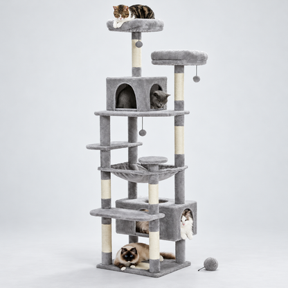 Arbre à chat Bois robuste™ gris clair à plusieurs niveaux, avec niche, plateformes de repos et poteaux à griffer.
