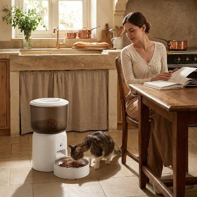 Gamelle chat programmable NutriNova™ Distributeur automatique croquettes 3 L, caméra et Wi - Fi - Univers Chat Nature